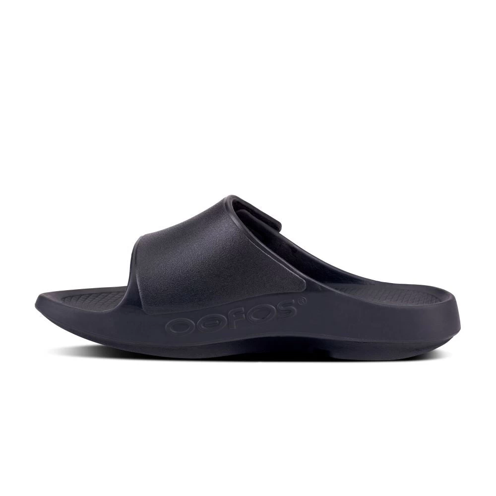 'OOFOS' Unisex OOahh Sport Flex Sandal - Black Matte - Image 6