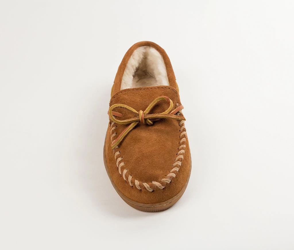 'Minnetonka' Men's Pile Lined Hardsole Moc Slipper - Brown (Ext. Sizes) - Image 2